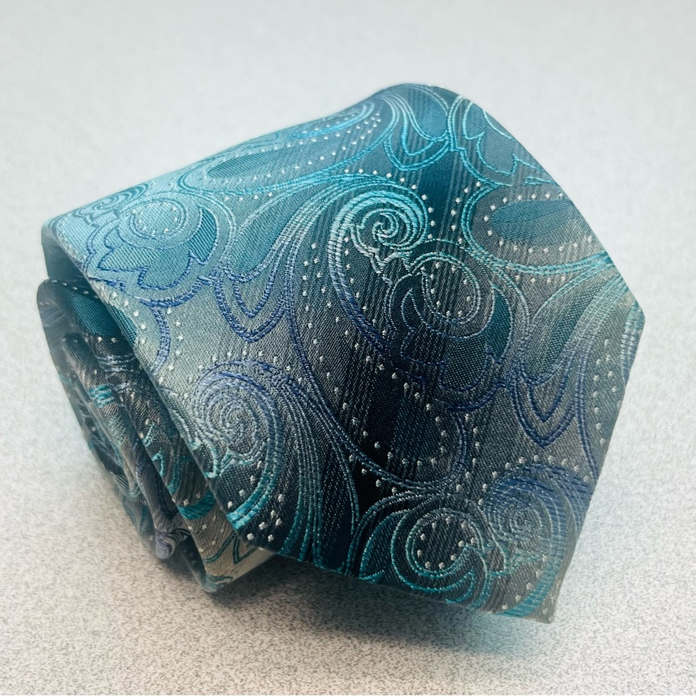 Van Heusen Teal Ombre Paisley Men's Necktie 100% Silk